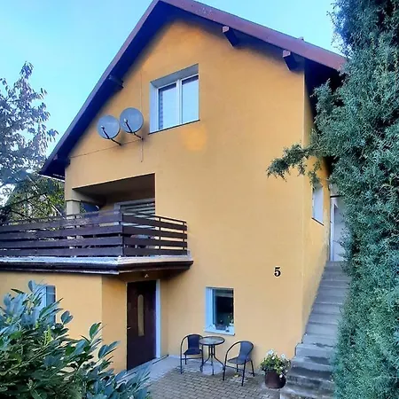 Kwiatowa 피에초비체